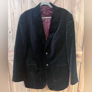 Men’s velvet blazer
